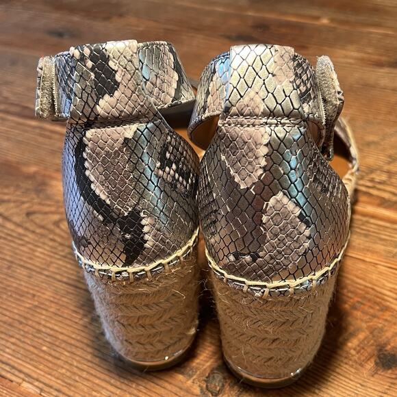 Franco Sarto Clemens Sandals Size 8 Wedge Platform Espadrille Silver Snakeskin - Picture 12 of 16